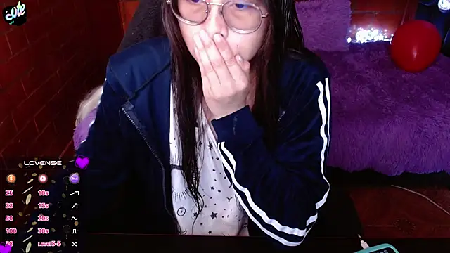 MidoriQuiinn online show from April 24, 4:09 pm