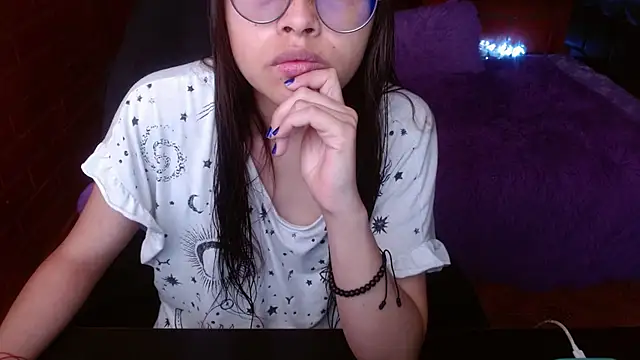 MidoriQuiinn online show from June 3, 4:01 pm