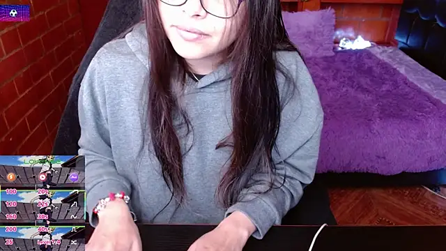 Snapshot of MidoriQuiinn chatting on July 17, 4:48 pm MidoriQuiinn online show from July 17, 4:48 pm