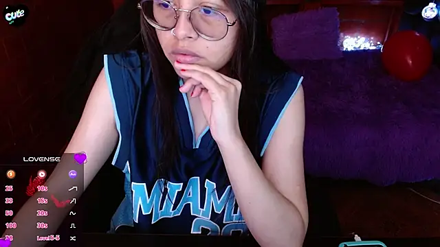 MidoriQuiinn online show from April 15, 4:11 pm