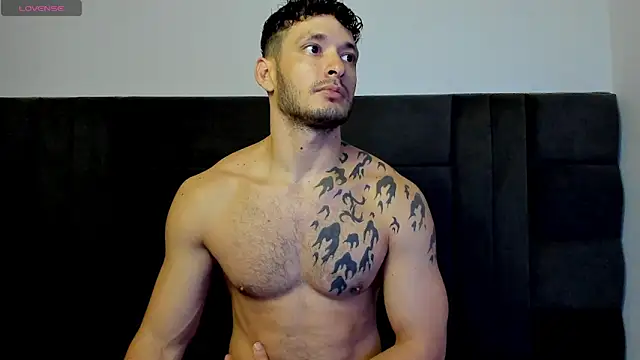 Snapshot of alejandro__2 chatting on May 4, 5:49 pm alejandro 2 online show from May 4, 5:49 pm