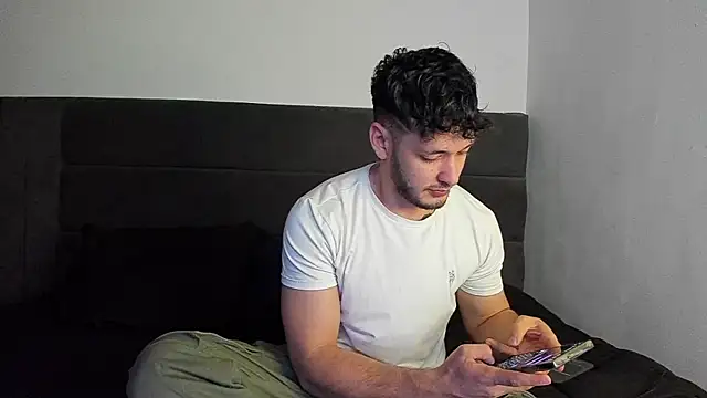 alejandro  2 online show from November 14, 3:48 pm