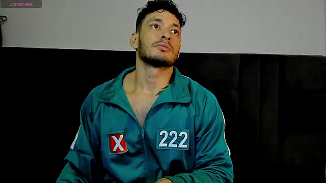 Snapshot of alejandro__2 chatting on May 6, 4:11 pm alejandro 2 online show from May 6, 4:11 pm