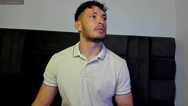 Snapshot of alejandro__2 chatting on May 31, 4:13 pm alejandro 2 online show from May 31, 4:13 pm