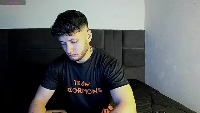 alejandro  2 online show from November 7, 7:40 pm