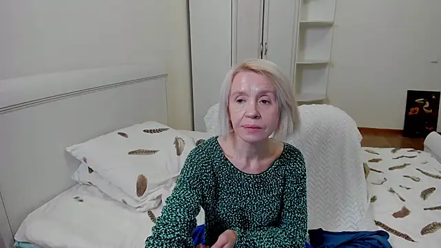 Snapshot of aminalive chatting on October 22, 7:02 pm aminalive online show from October 22, 7:02 pm