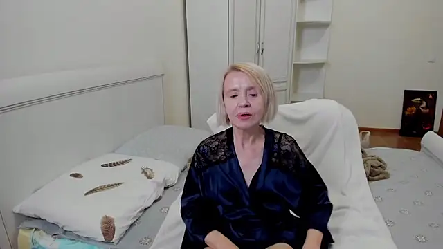 Snapshot of aminalive chatting on November 29, 6:19 pm aminalive online show from November 29, 6:19 pm