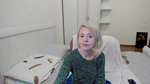 Snapshot of aminalive chatting on December 3, 7:02 pm aminalive online show from December 3, 7:02 pm