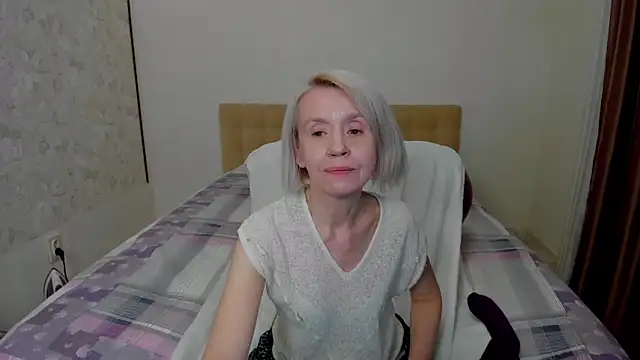 Snapshot of aminalive chatting on September 24, 4:57 pm aminalive online show from September 24, 4:57 pm