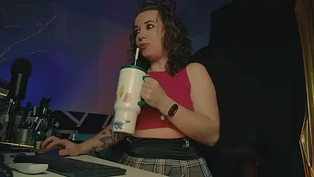 Snapshot of LisaDove chatting on October 14, 1:50 am LisaDove online show from October 14, 1:50 am