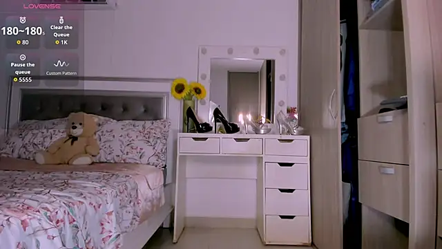 sharonDulce online show from January 11, 1:56 am