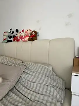 Snapshot of oriana_zoeee chatting on November 12, 9:51 pm oriana zoeee online show from November 12, 9:51 pm