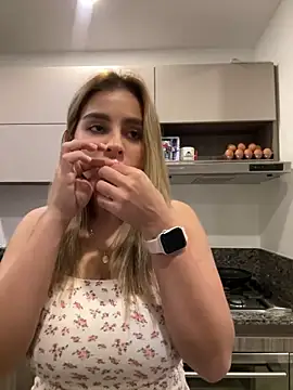 oriana zoeee online show from January 7, 12:03 am
