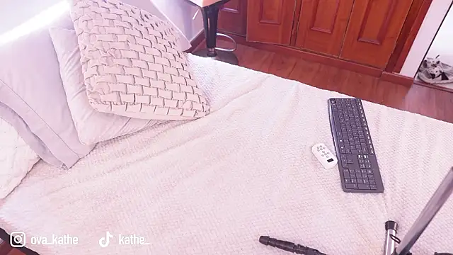 Lucy fit online show from March 14, 3:18 pm