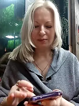 Arina smiles online show from December 27, 6:42 pm