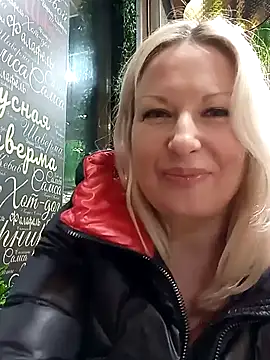 Arina smiles online show from February 1, 9:51 pm