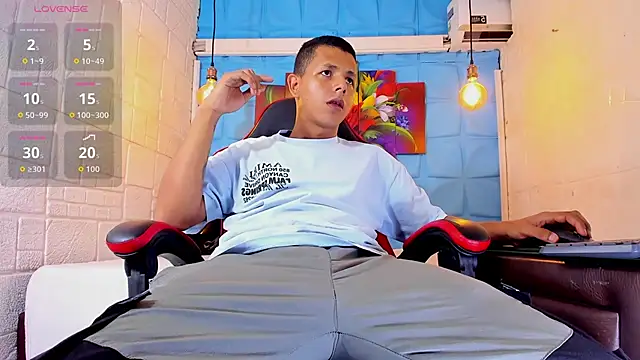 boy bigcock24cm online show from March 2, 1:06 am