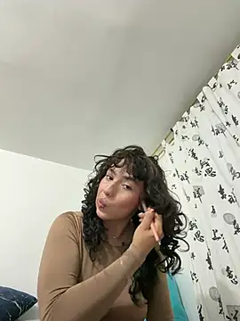 valenor  online show from May 29, 4:07 am