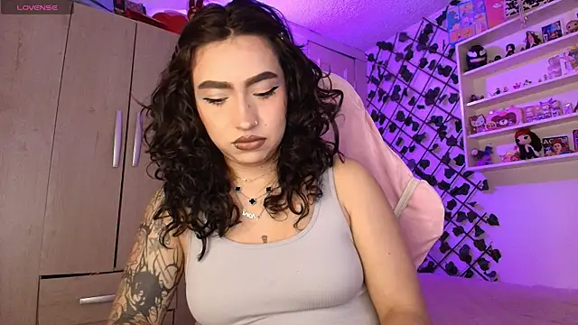 valenor  online show from June 3, 3:07 am