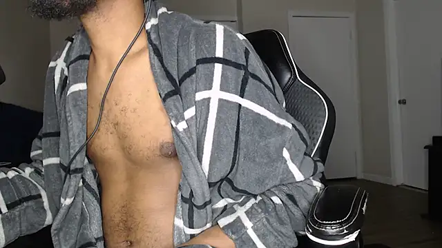 Snapshot of ChrisVacher chatting on December 15, 11:31 pm ChrisVacher online show from December 15, 11:31 pm