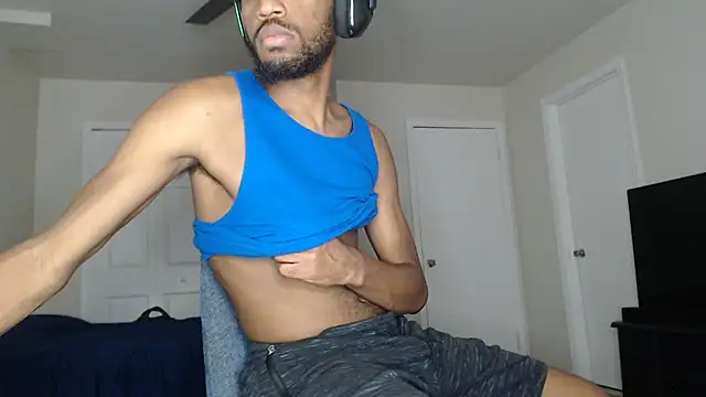 Snapshot of ChrisVacher chatting on November 3, 10:13 pm ChrisVacher online show from November 3, 10:13 pm