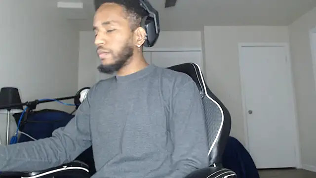 ChrisVacher online show from January 17, 5:11 am