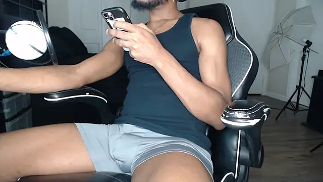 ChrisVacher online show from February 14, 6:46 am