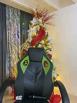 caroline23 x online show from December 10, 9:44 am