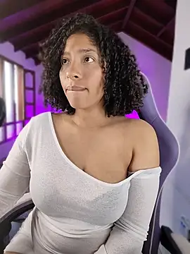 DannaBerry online show from April 3, 1:28 pm