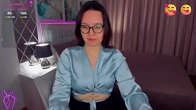 EsterLogan online show from March 21, 5:21 am