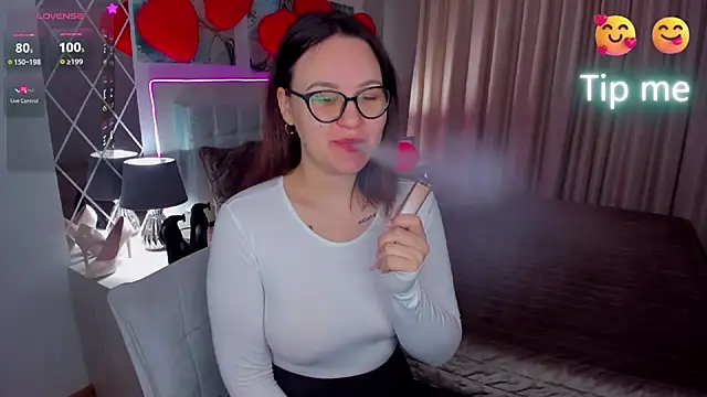 EsterLogan online show from February 18, 5:42 am