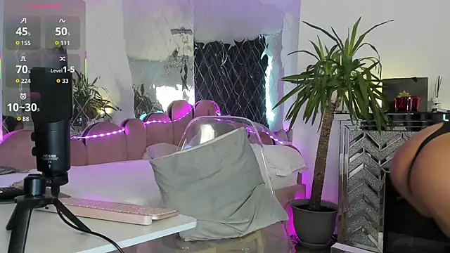 adonawet online show from November 9, 7:12 am