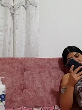 Snapshot of Chantalle_Hot20 chatting on February 24, 3:20 pm Chantalle Hot20 online show from February 24, 3:20 pm