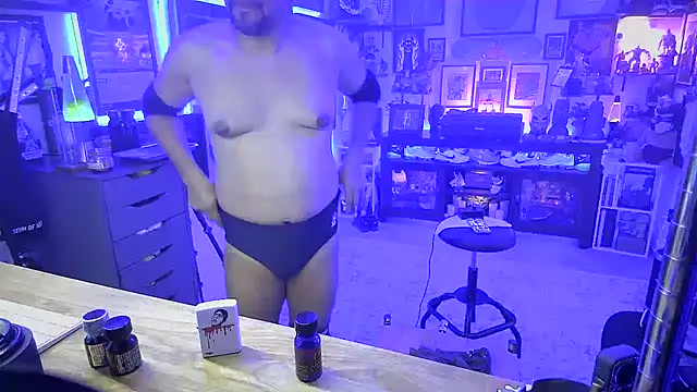 Briefs bud online show from February 16, 1:03 am