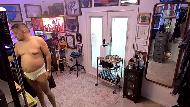 Briefs bud online show from March 9, 1:46 am