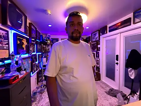 Briefs bud online show from December 2, 6:48 am