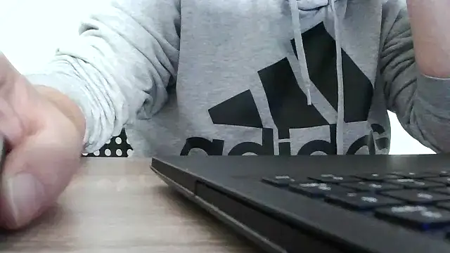 ScalicHat69 online show from October 2, 8:40 am