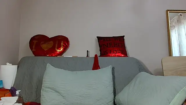 x  KHALEESI  x online show from October 31, 2:46 pm