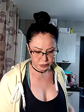 x  KHALEESI  x online show from November 21, 5:12 pm