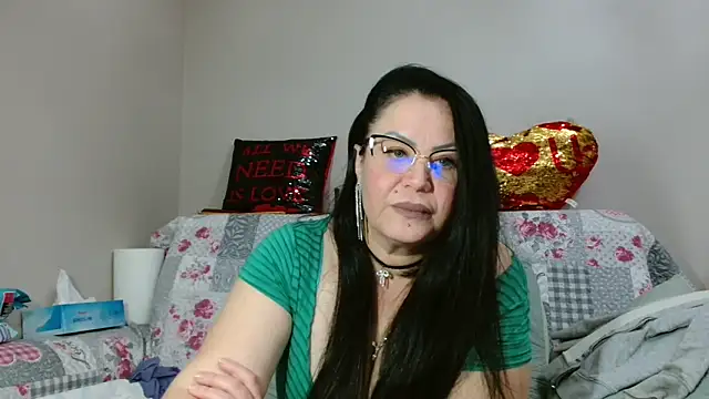 x  KHALEESI  x online show from November 30, 8:53 pm