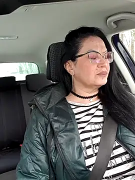 x  KHALEESI  x online show from February 21, 9:22 am