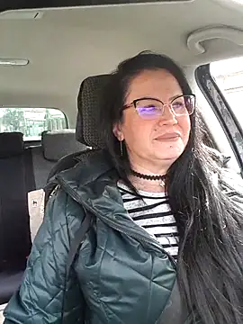 x  KHALEESI  x online show from February 24, 1:12 pm