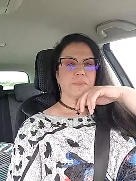 x  KHALEESI  x online show from July 20, 10:33 am
