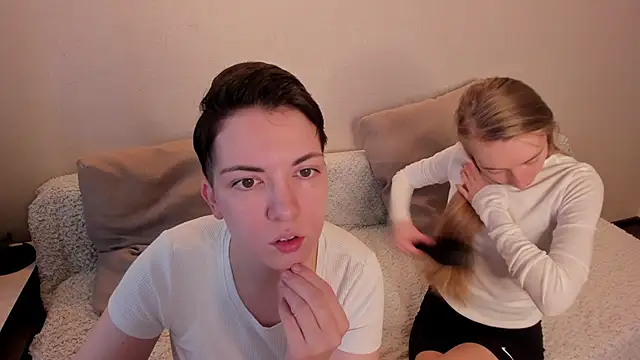 secret dreams   online show from February 23, 8:06 am