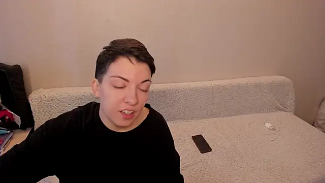 secret dreams   online show from February 6, 8:50 am