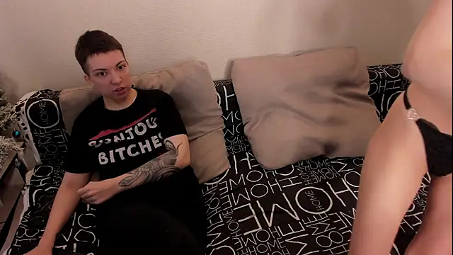 secret dreams   online show from January 10, 8:20 am