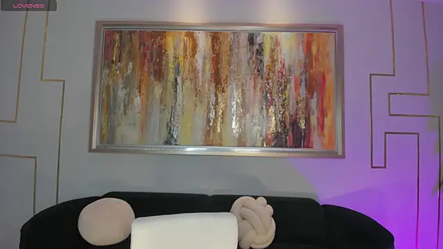 NiaHolland online show from February 22, 11:50 pm