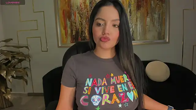 NinaMichelle online show from February 16, 6:50 pm