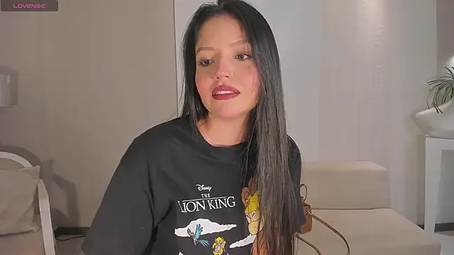 NinaMichelle online show from March 30, 6:20 pm