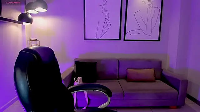 NinaMichelle online show from July 16, 6:38 pm
